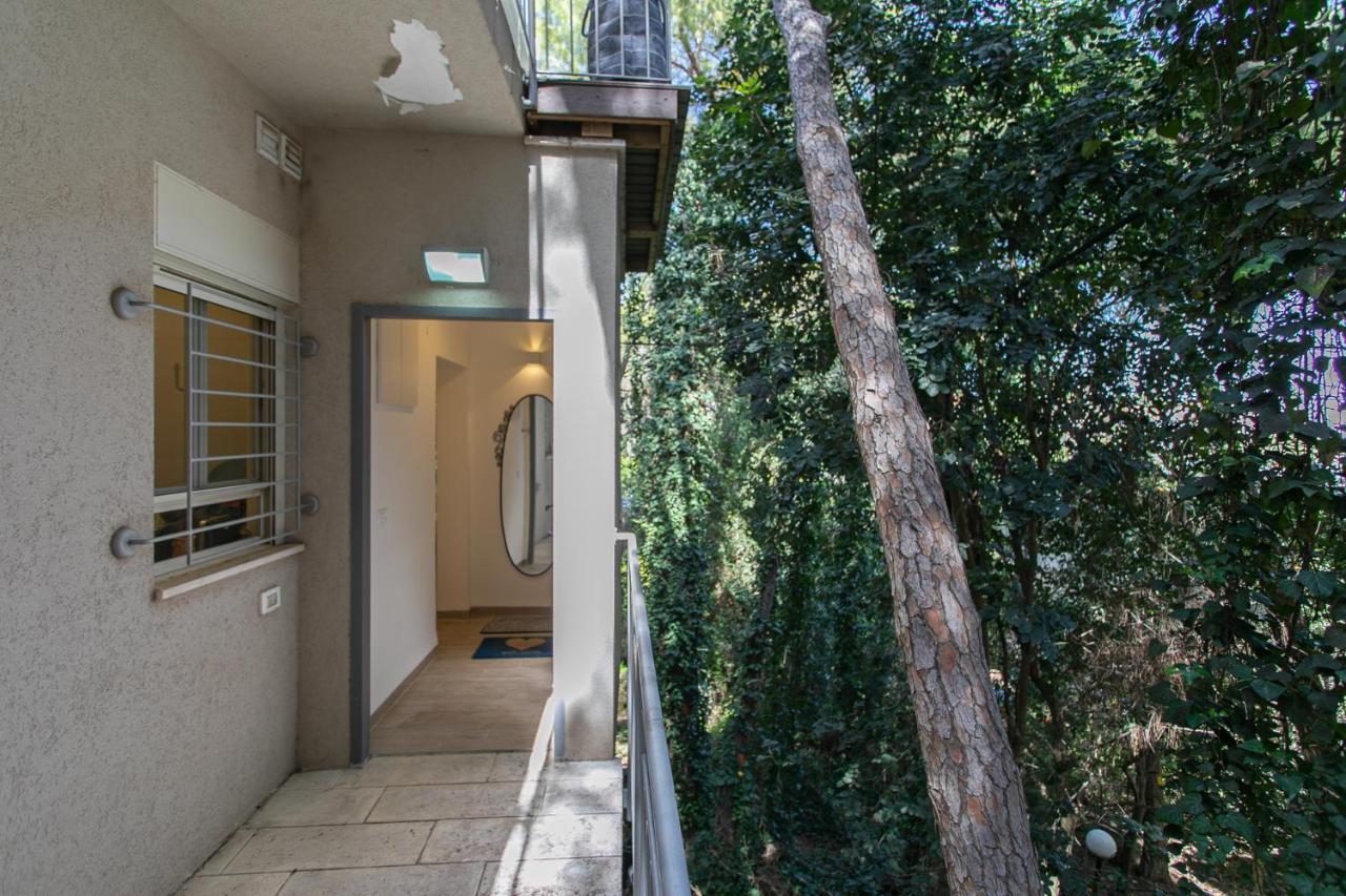 Carmel Boutique Apartments - Urban Forest Haifa Bagian luar foto